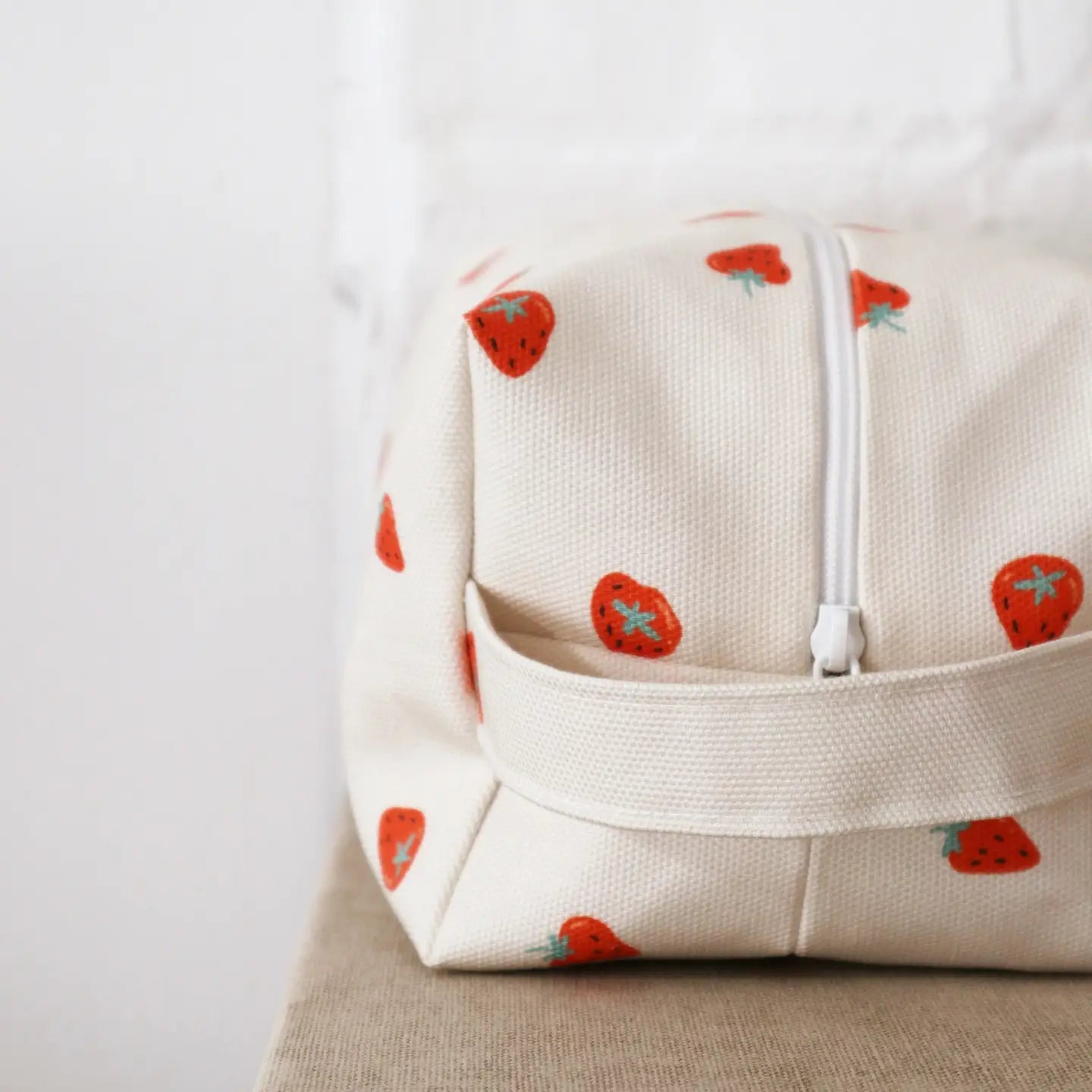 Makeup Bag - Strawberry image 1
