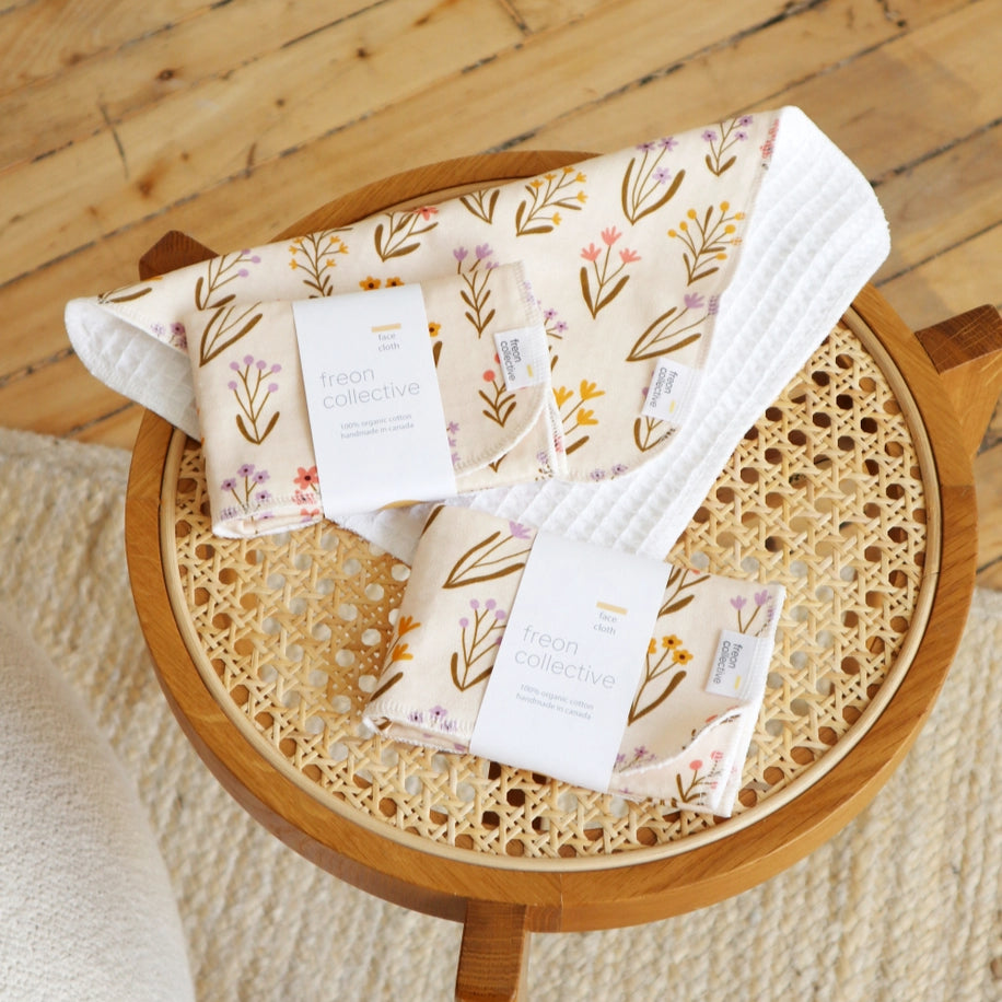 Face Cloth - Cream Bouquets image 1