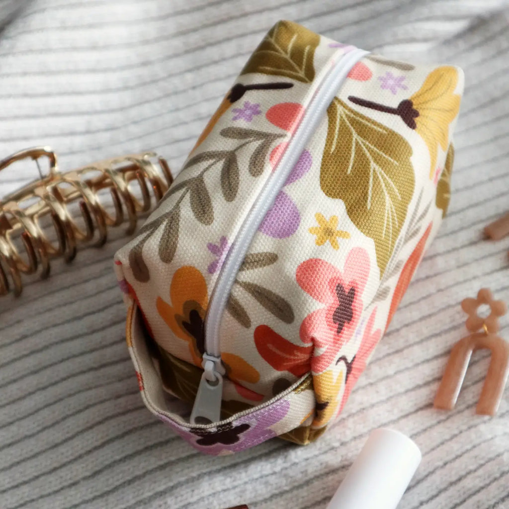 Makeup Bag - Mod Floral image 2